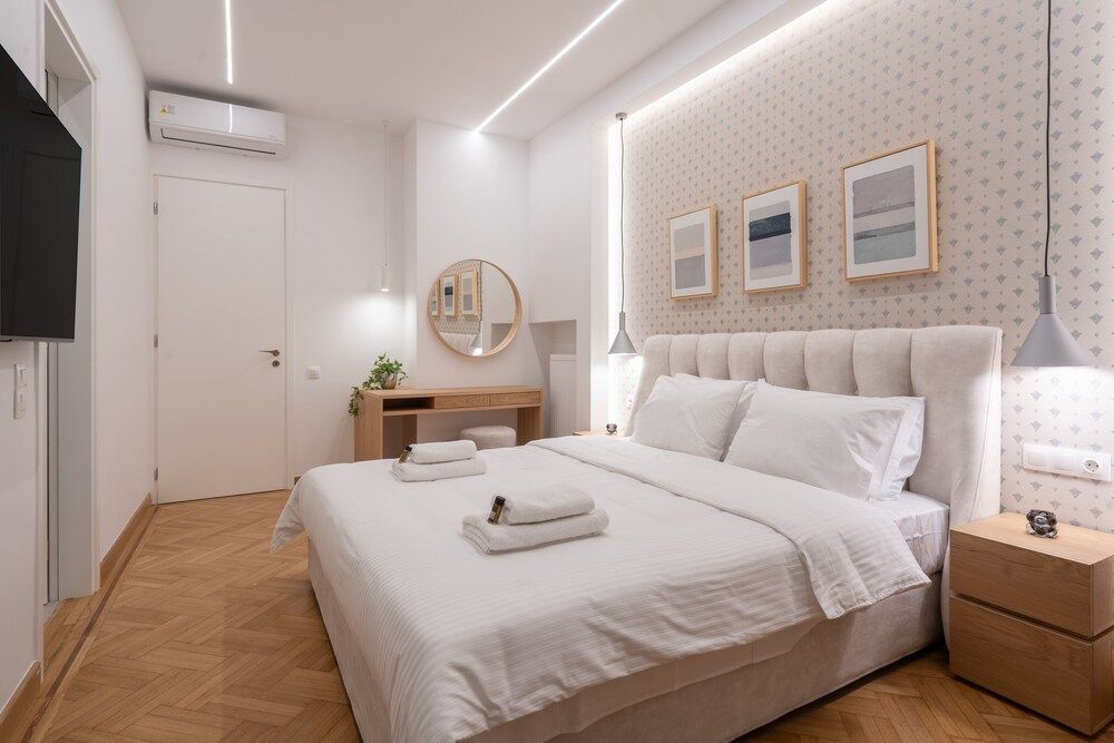 undefined Upscale Athens Luxury Penthouse 8