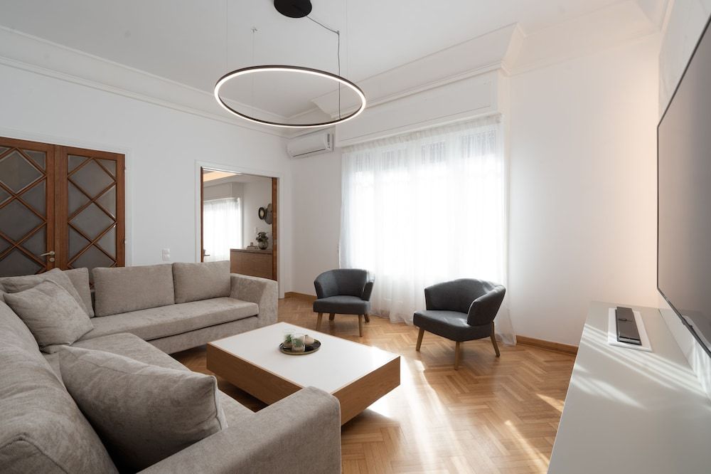 Upscale Athens Luxury Penthouse Luxury Apartment, 4 Bedrooms, Terrace, Corner 30