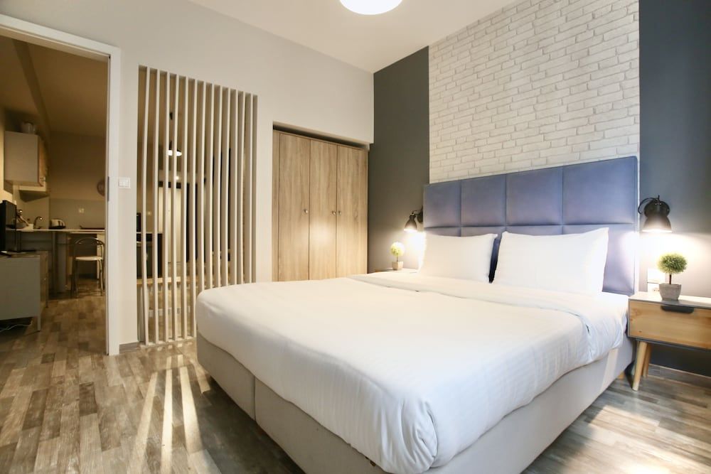 undefined GK Ermou Str. 6