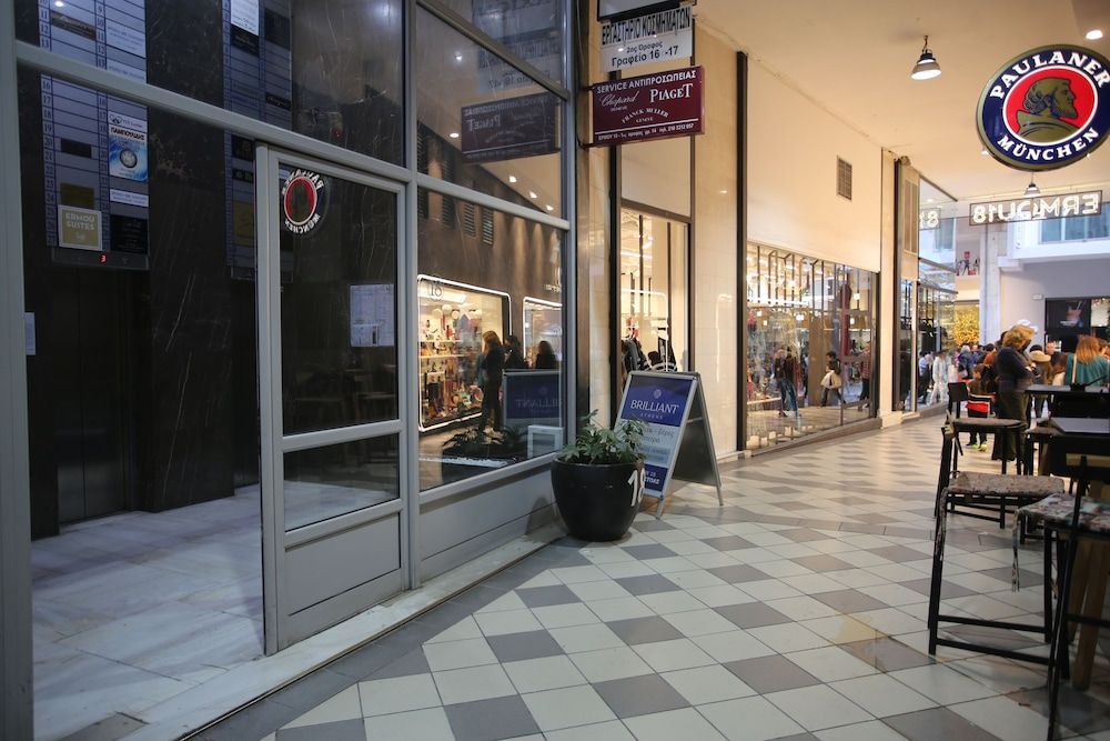 undefined GK Ermou Str. 4