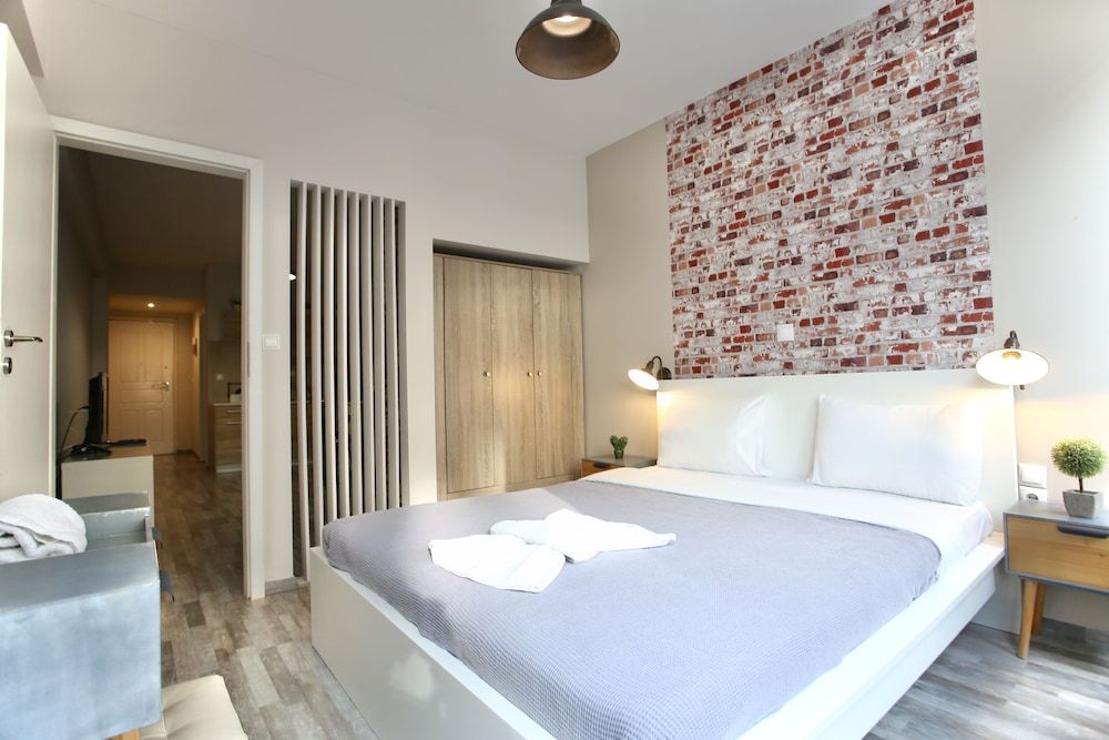 undefined GK Ermou Str. 9