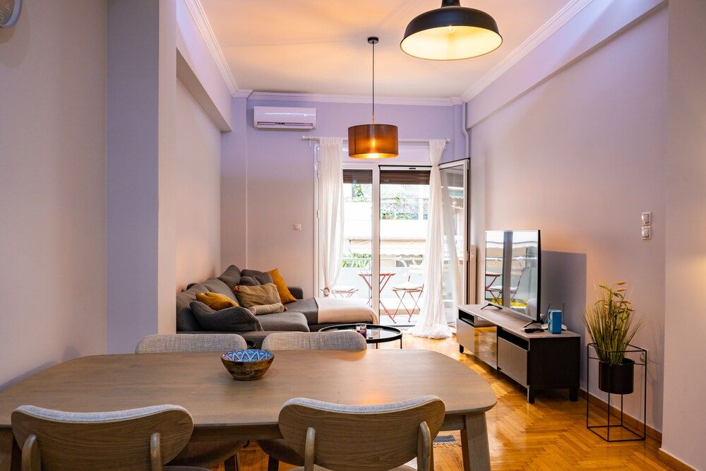 undefined Enjoy Sunsets Fully Equiped 2-bed Apartment Athens 4