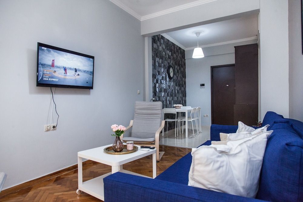 undefined Beautiful new decorated apt in Athens 10