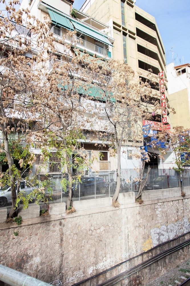 undefined Beautiful new decorated apt in Athens 3