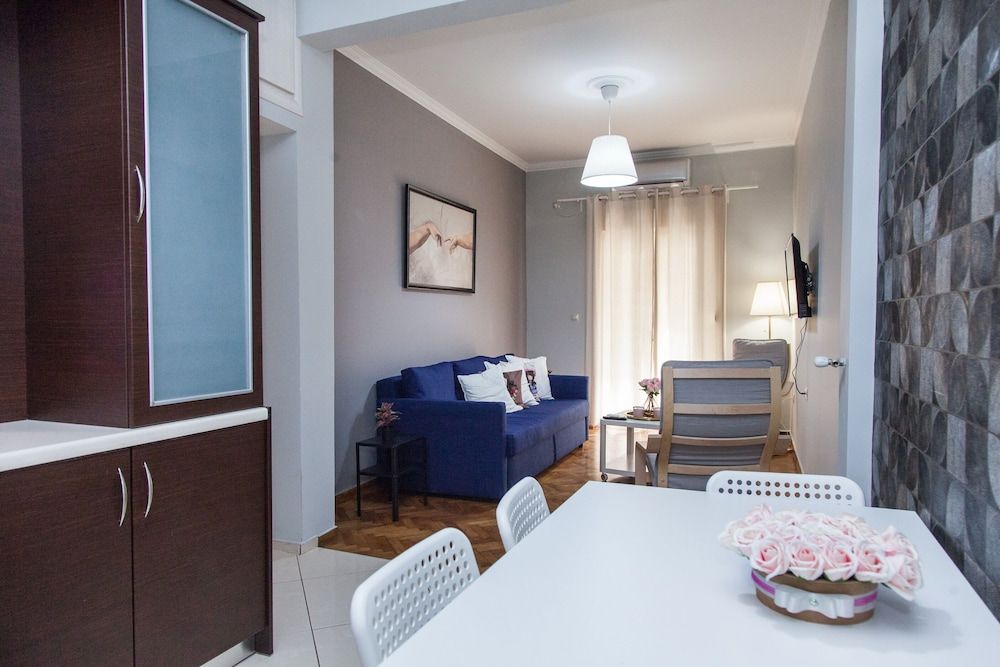 Beautiful new decorated apt in Athens Apartment 18