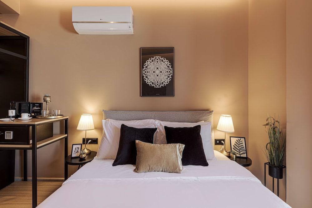 Clyde Athens by Nin&Bau Classic Room 11