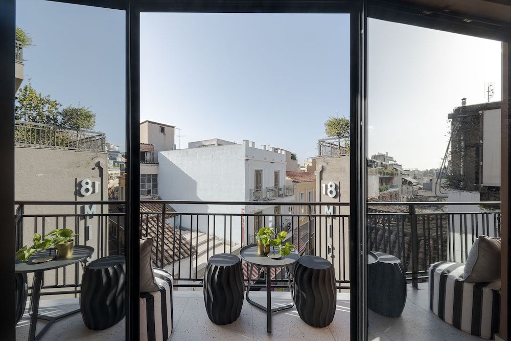 Clyde Athens by Nin&Bau Classic Room 15