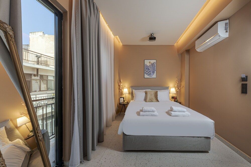 Clyde Athens by Nin&Bau Classic Room 23