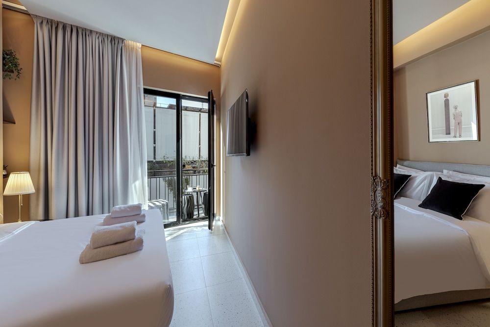 Clyde Athens by Nin&Bau Classic Room 3