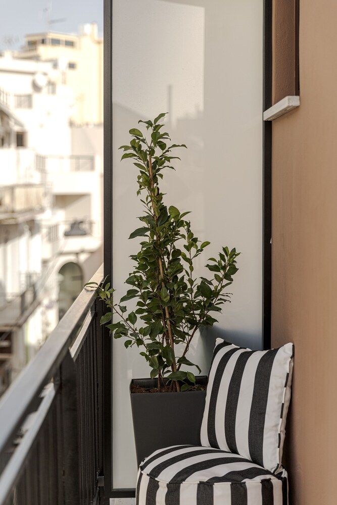 Clyde Athens by Nin&Bau Classic Room 21