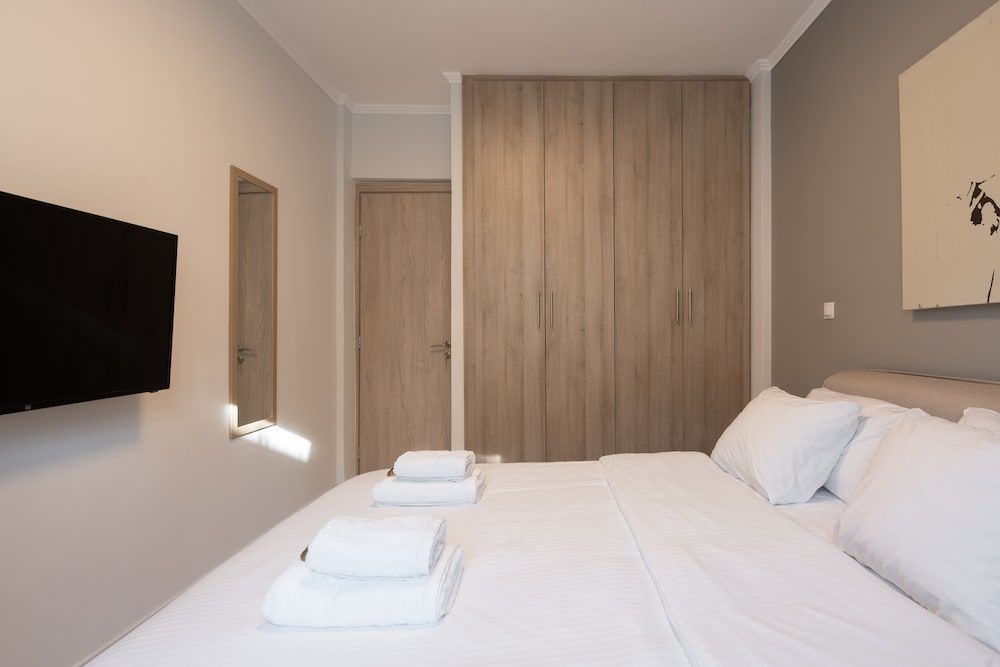 Modern Apartment in Exarchia Superior Apartment, 1 Bedroom, Non Smoking, Balcony 6