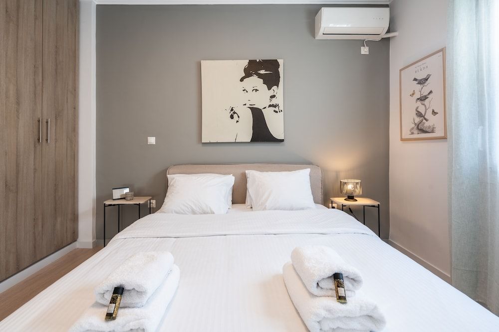 Modern Apartment in Exarchia Superior Apartment, 1 Bedroom, Non Smoking, Balcony 3