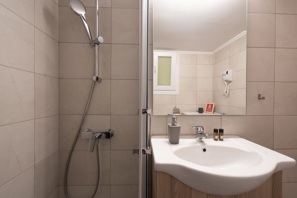 Modern Apartment in Exarchia Superior Apartment, 1 Bedroom, Non Smoking, Balcony 12