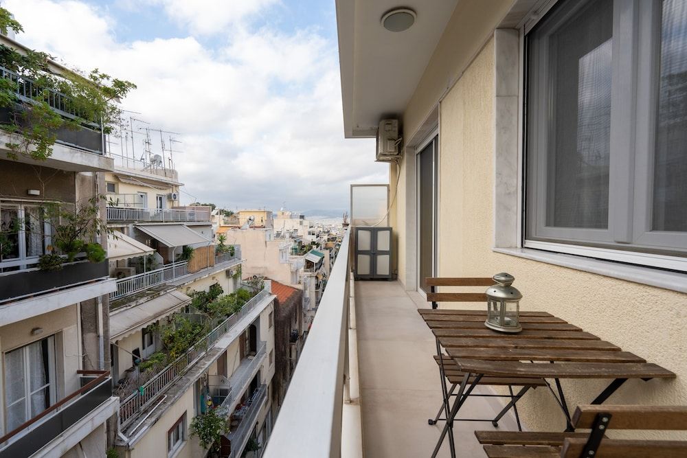 Modern Apartment in Exarchia Superior Apartment, 1 Bedroom, Non Smoking, Balcony 8