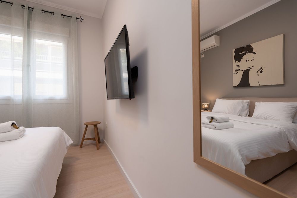 Modern Apartment in Exarchia Superior Apartment, 1 Bedroom, Non Smoking, Balcony 5