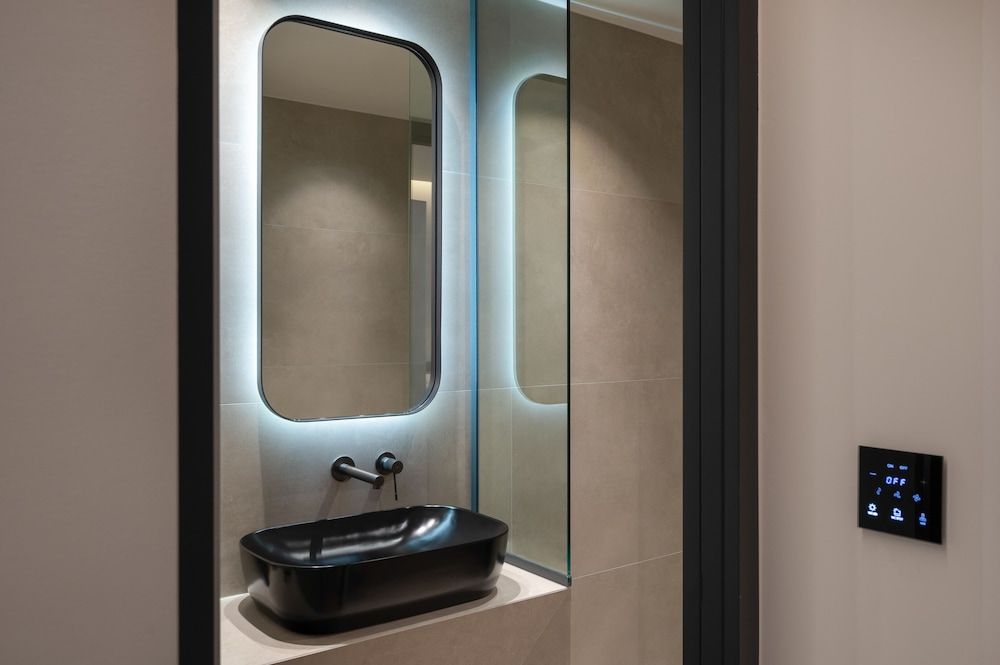 Nema Hotel Athens Standard Double Room 6