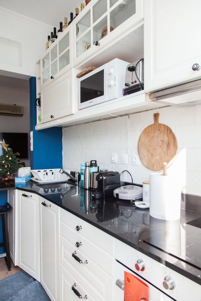 undefined Cozy apt in Central Athens with view 5