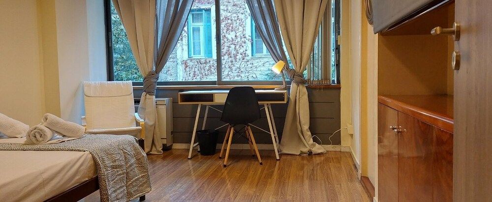 Deluxe apartment 12BD 6BATH Deluxe Apartment 16