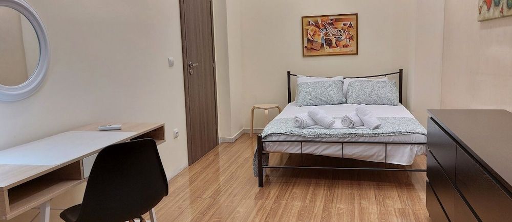 Deluxe apartment 12BD 6BATH Deluxe Apartment 30