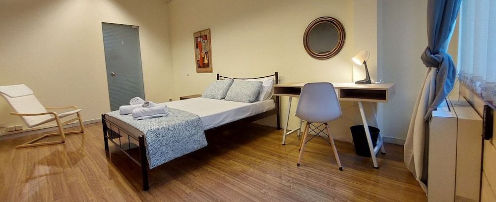 Deluxe apartment 12BD 6BATH Deluxe Apartment 26