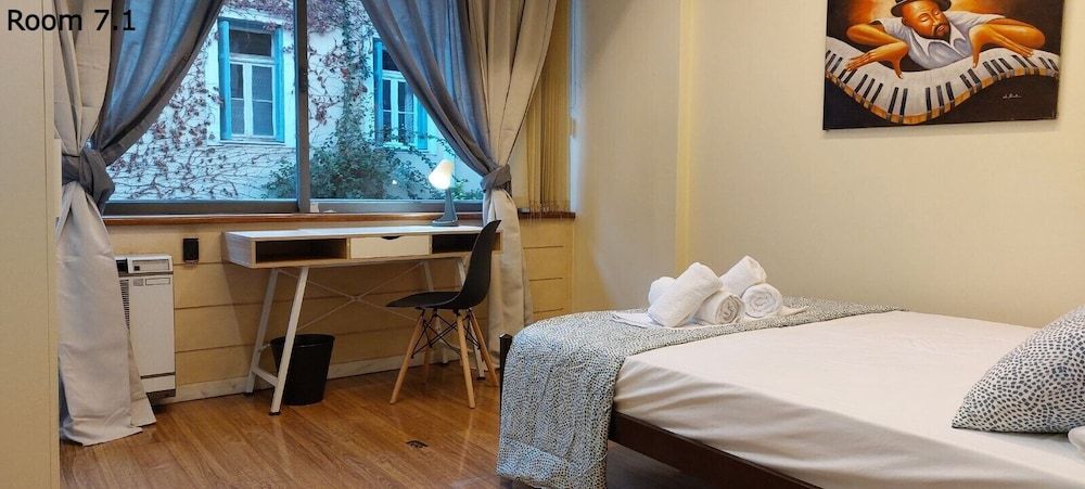 undefined Deluxe apartment 12BD 6BATH 3