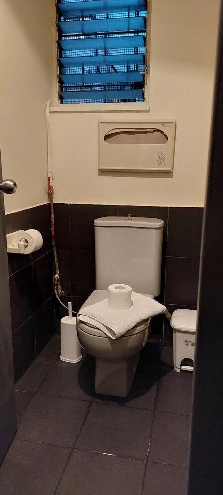 Deluxe apartment 12BD 6BATH Deluxe Apartment 34