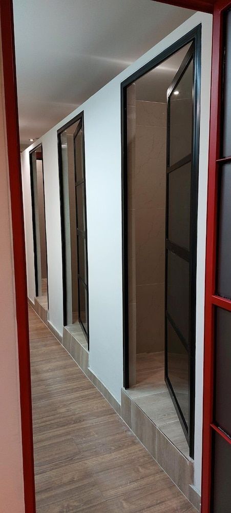 Deluxe apartment 12BD 6BATH Deluxe Apartment 40