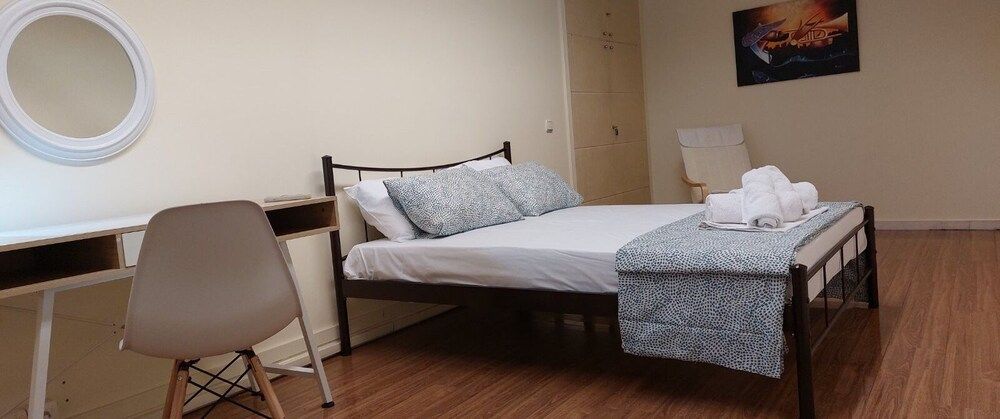 Deluxe apartment 12BD 6BATH Deluxe Apartment 5