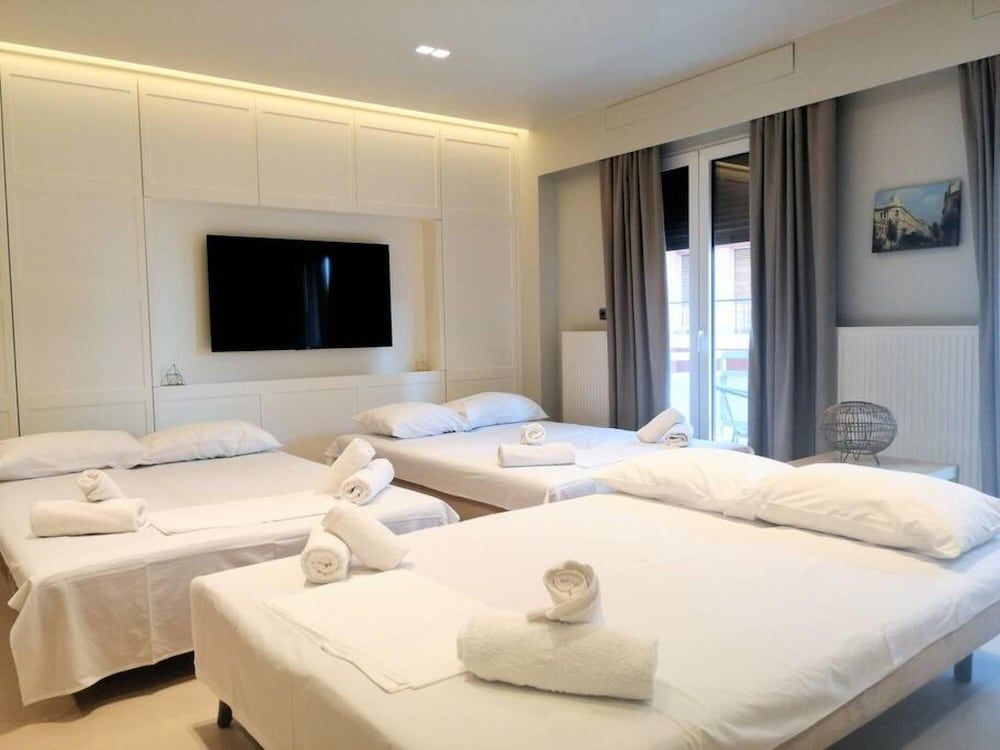 Luxurious Apartment in Acropolis Apartment