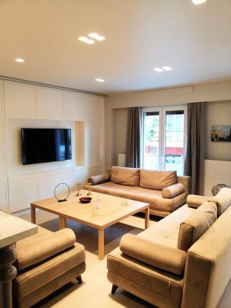 Luxurious Apartment in Acropolis Apartment 29