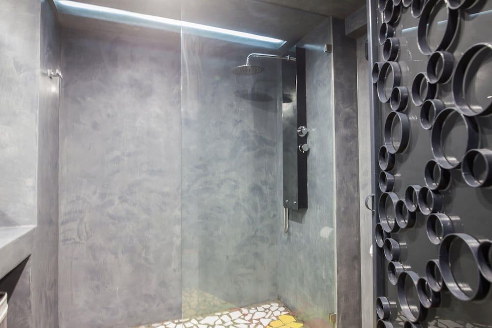 Modern Industrial Apt In Neos Kosmos Apartment 9