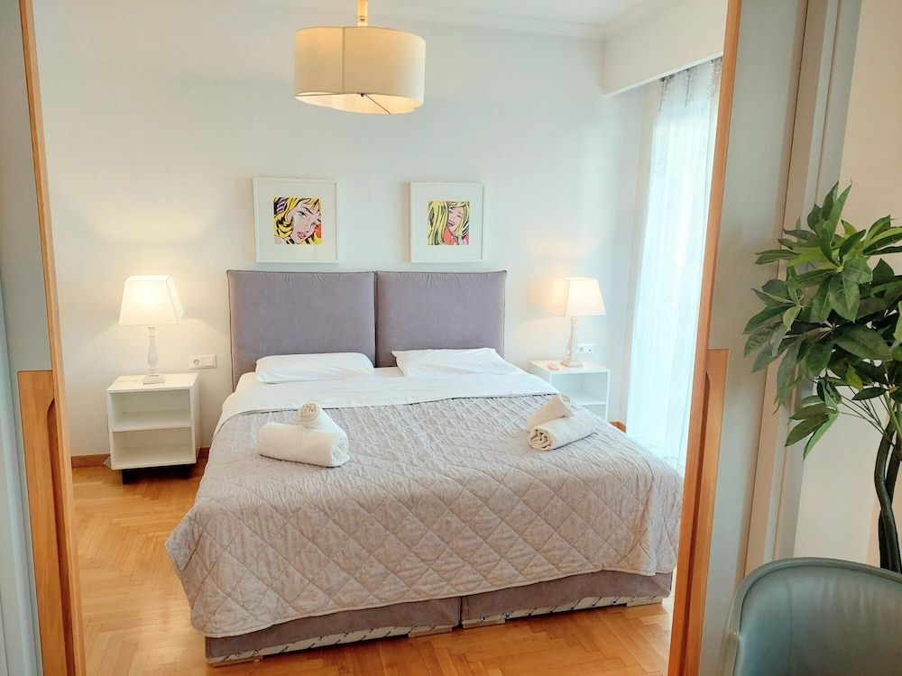 Elegant Apartment in Acropolis Apartment 7