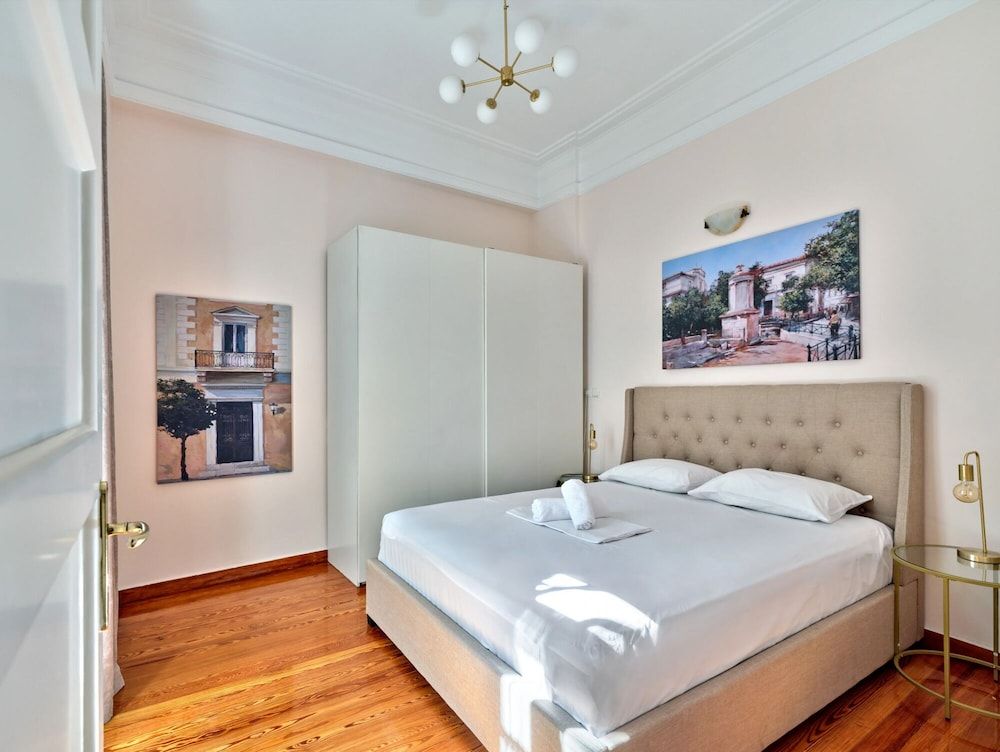 Elegant Apartment in Parliament Square Apartment 7