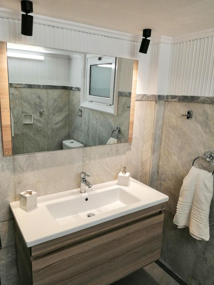 undefined Family Apartment Near Acropolis With Roof Garden 10