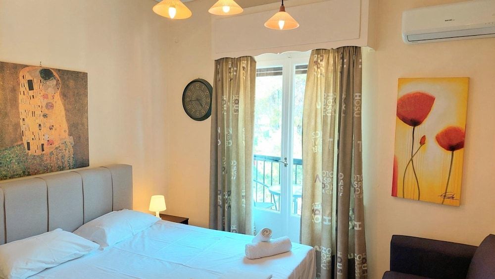 Cozy Apartment in Acropolis With Roof Garden Apartment 5