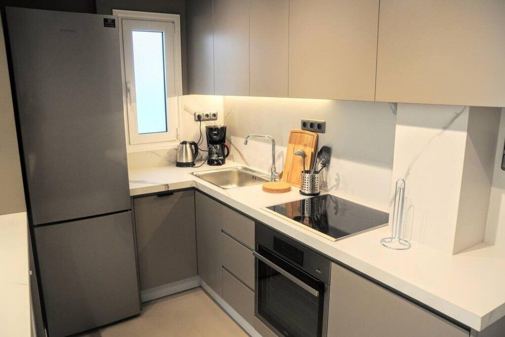 undefined Luxurious Minimal Apartment in Acropolis 8