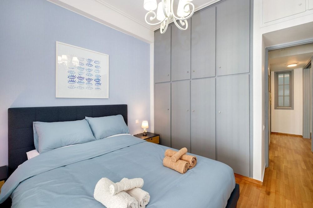 undefined Stunning 1-bedroom Apartment in Center Athens 8