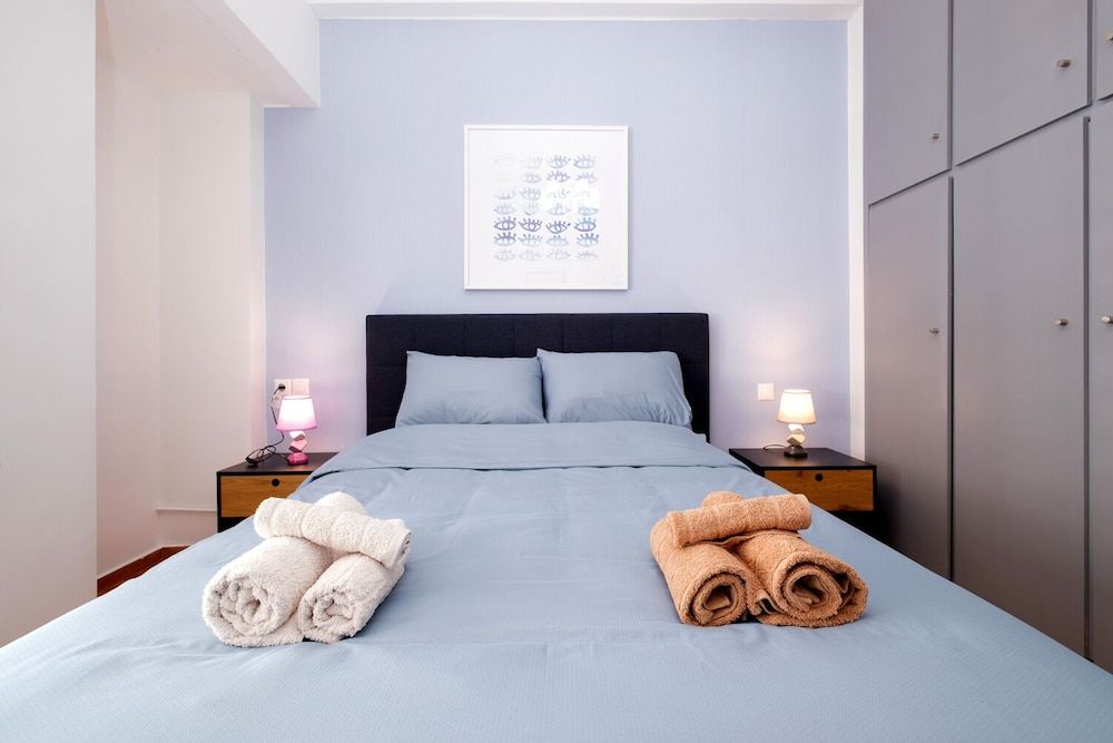 undefined Stunning 1-bedroom Apartment in Center Athens 9