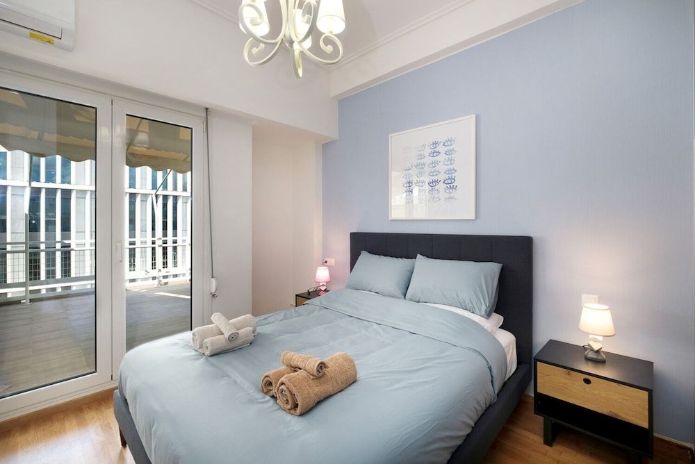 undefined Stunning 1-bedroom Apartment in Center Athens 7