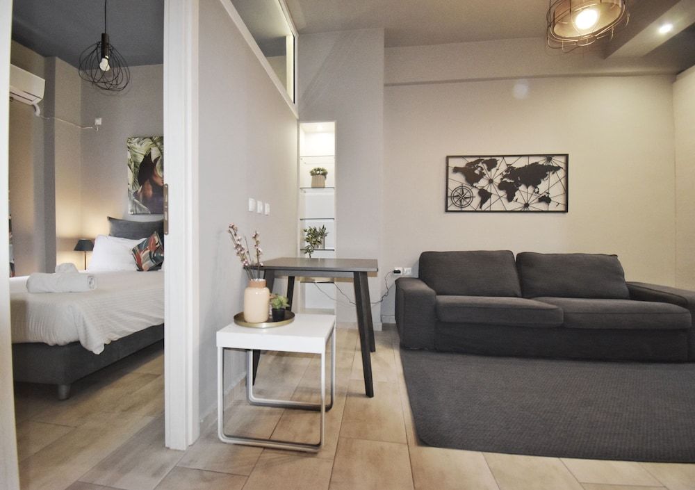undefined Petite Apartment 6