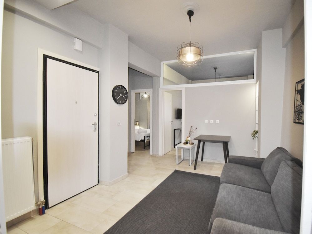 undefined Petite Apartment 7