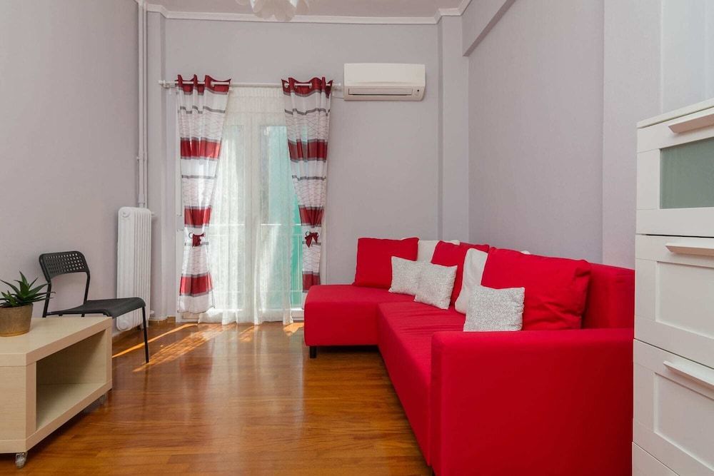 undefined Adorable 2 Bedrooms Apartment in Athens