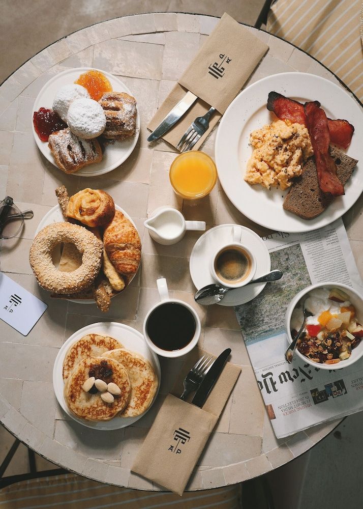 Breakfast buffet