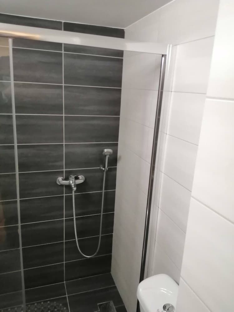 undefined Acropolis Metro Station Flat 2 7