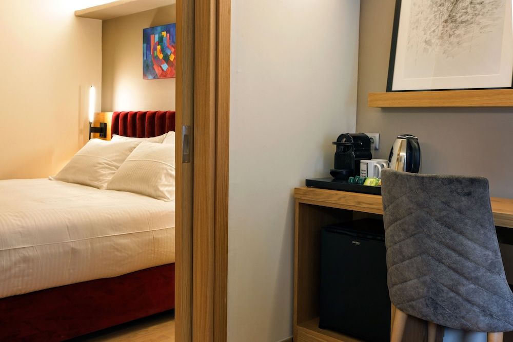 Urban Frame Acropolis Superior Double or Twin Room 16