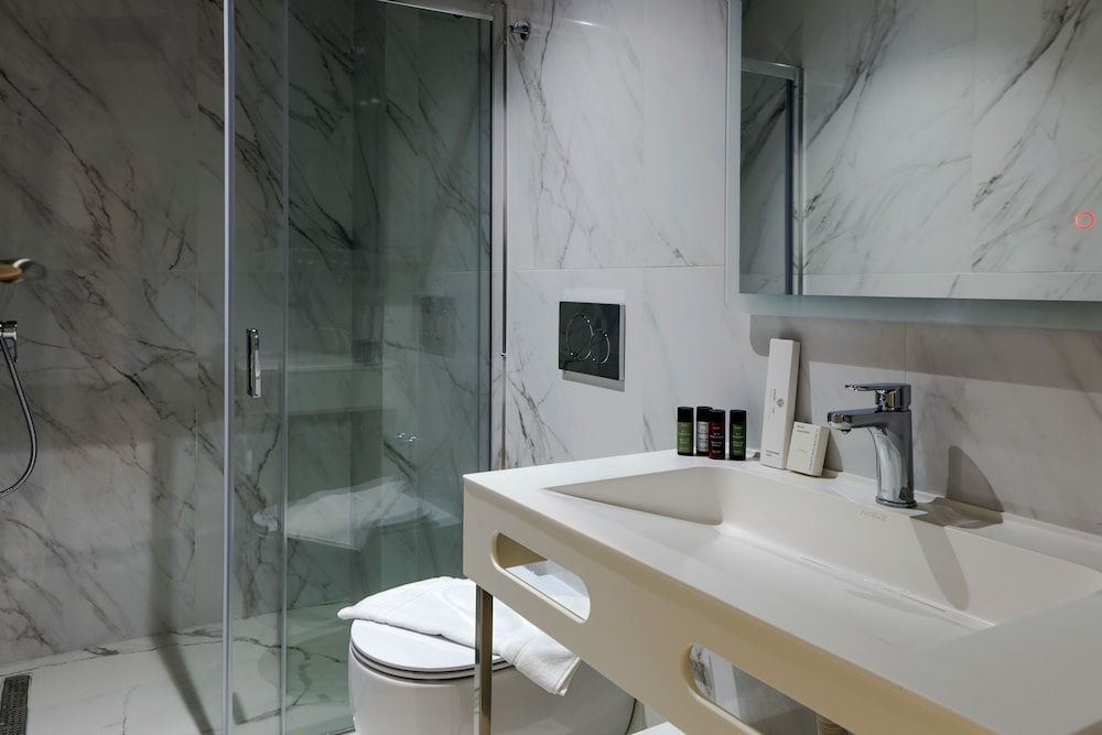 Urban Frame Acropolis Superior Double or Twin Room 7