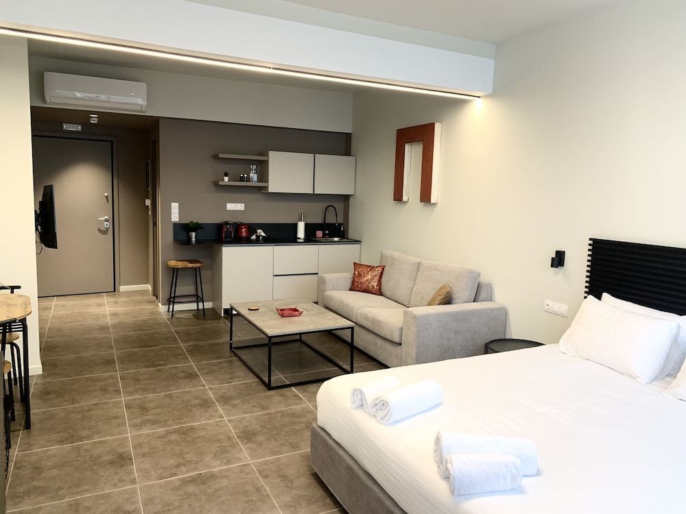 undefined M17 Studios & Suites 3