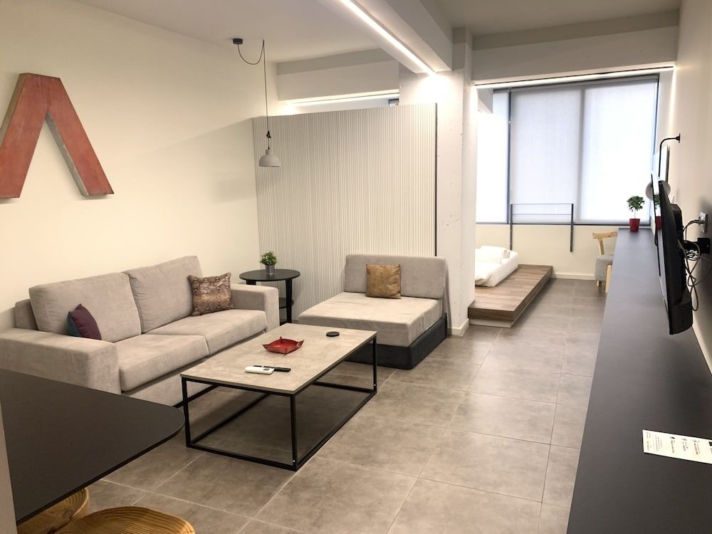 undefined M17 Studios & Suites