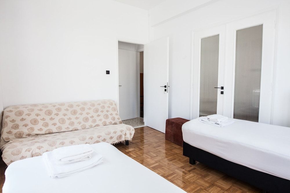 undefined Modern Brand new apt In Athens Centre 6