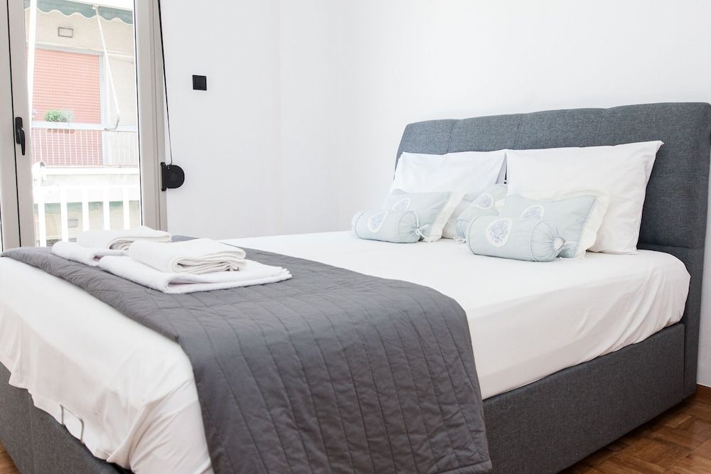 undefined Modern Brand new apt In Athens Centre 9